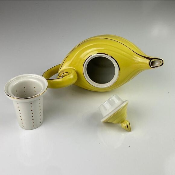 MCM Hall China 6-cup Aladdin Genie Lamp Teapot Canary Yellow Gold Trim Gorgeous - Picture 6 of 7